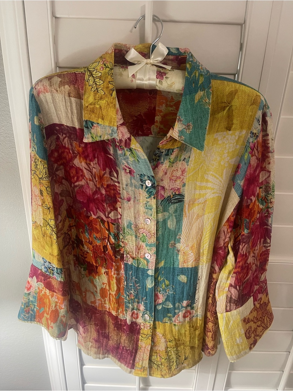 Women’s Floral Patchwork Button-Front Shirt - Multicolor